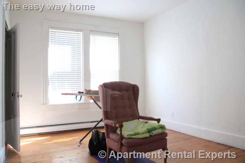 Building Photo - 52 Portsmouth St