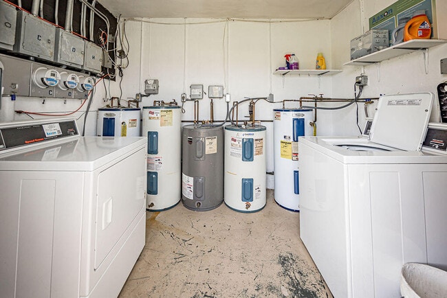 Building Photo - 270 High Point Ct