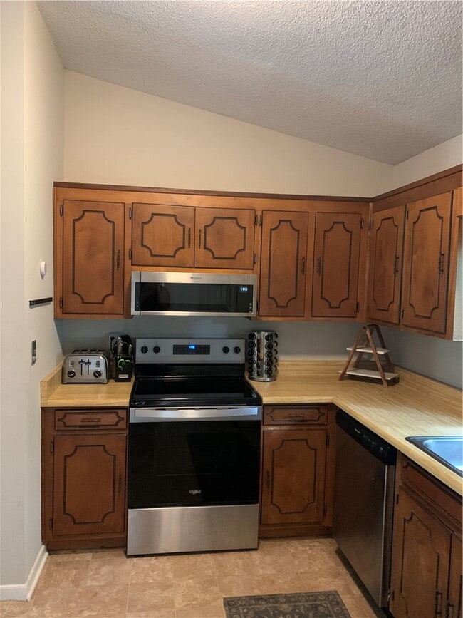 Building Photo - 143 Copperfield Dr