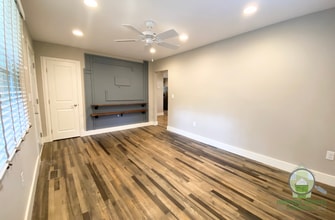 Building Photo - 403 Glenn Rd