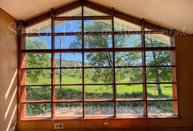 Building Photo - 20381 Sherry Ct