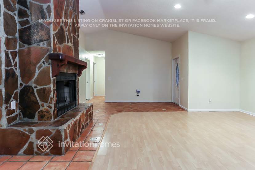 Building Photo - 5241 110th Ave N