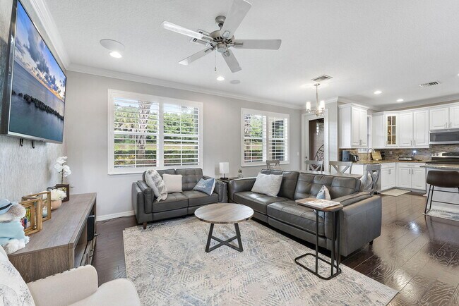 Building Photo - 4543 Mediterranean Cir