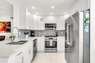 Building Photo - 600 Egret Cir