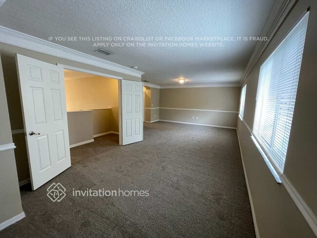 Building Photo - 18221 Sandy Pointe Dr