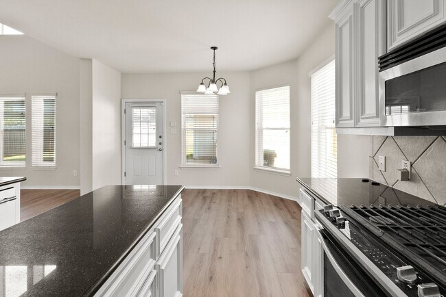 Building Photo - 18106 Castle Rain Dr