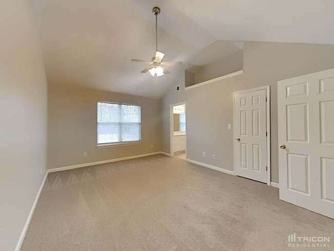 Building Photo - 300 Willow Forks Ct
