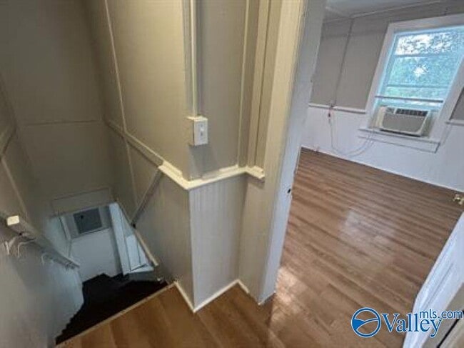 Building Photo - 3415 Alpine St SW