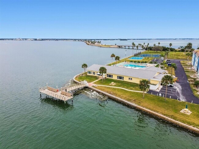 Building Photo - 8 Glencoe Pl