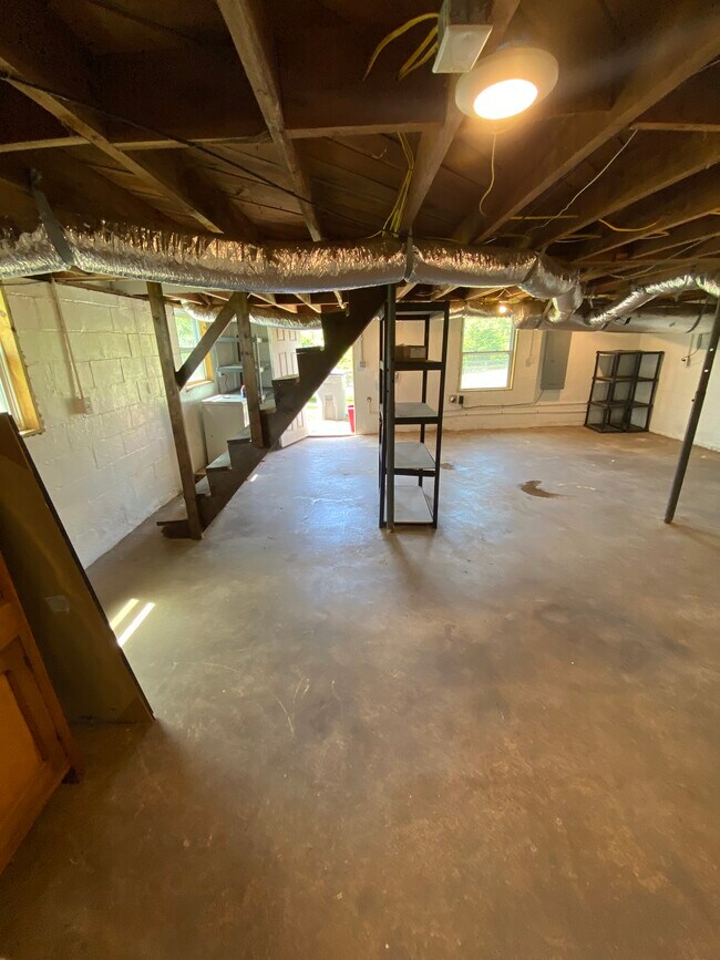 Building Photo - 940 County Road 624