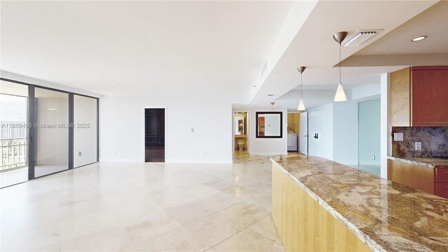 Building Photo - 11113 Biscayne Blvd