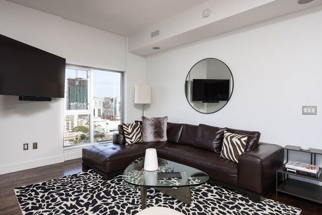 Building Photo - 575 Sixth Ave