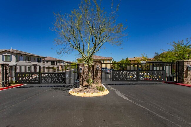 Building Photo - 3 Bed Townhome At Las Vegas Blv and St. Rose Pkwy