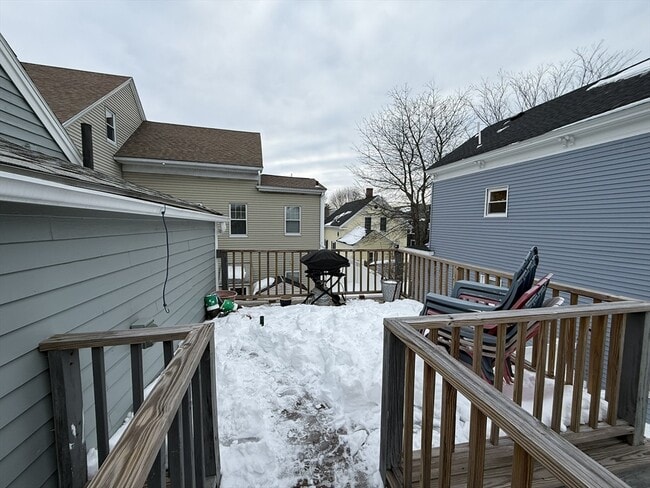 Building Photo - 1 Carlton St