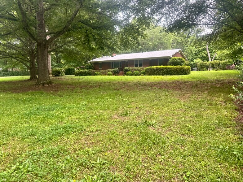 Building Photo - 6156 Mt Gallant Rd