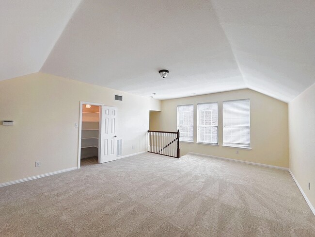 Building Photo - 132 Cassandra Dr