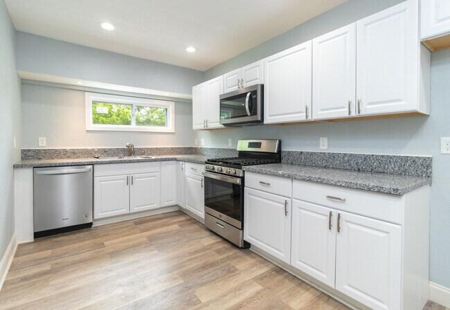 Building Photo - 5211 Holston Dr