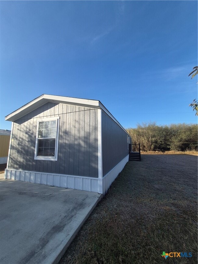 Building Photo - 1911 Wald Rd