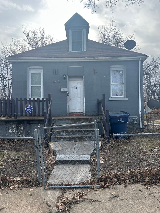 Building Photo - 5470 Plover Ave