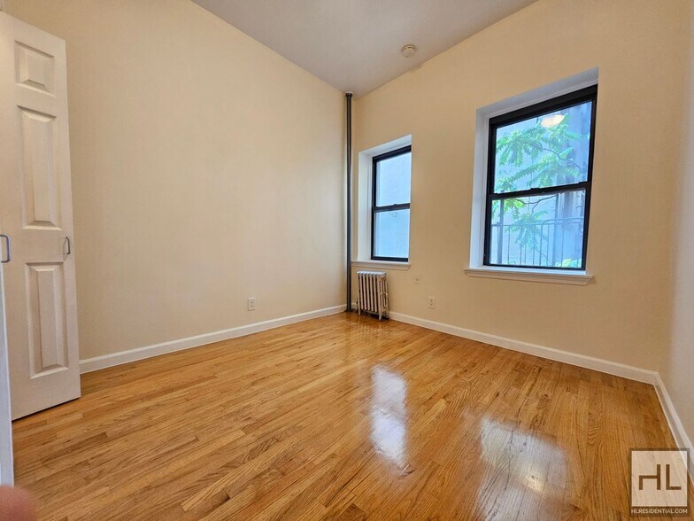 Building Photo - 2-Bedroom Apartment in Nolita | 3rd Floor,...