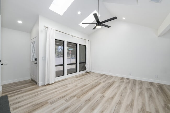 Building Photo - 1704 Humboldt Ave