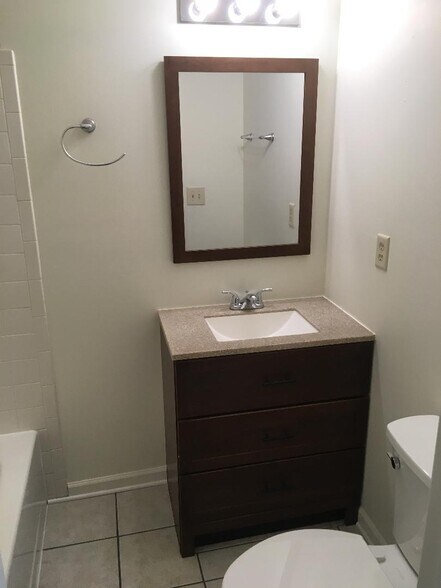 Hall sink - 101 Harding Rd