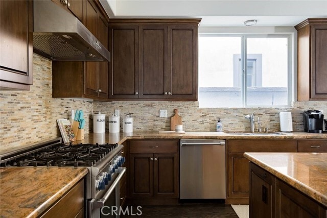 Building Photo - 615 7th St