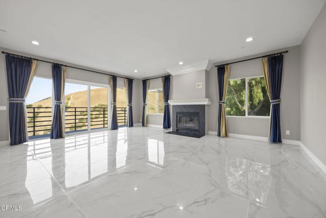 Building Photo - 40 Saddlebow Rd