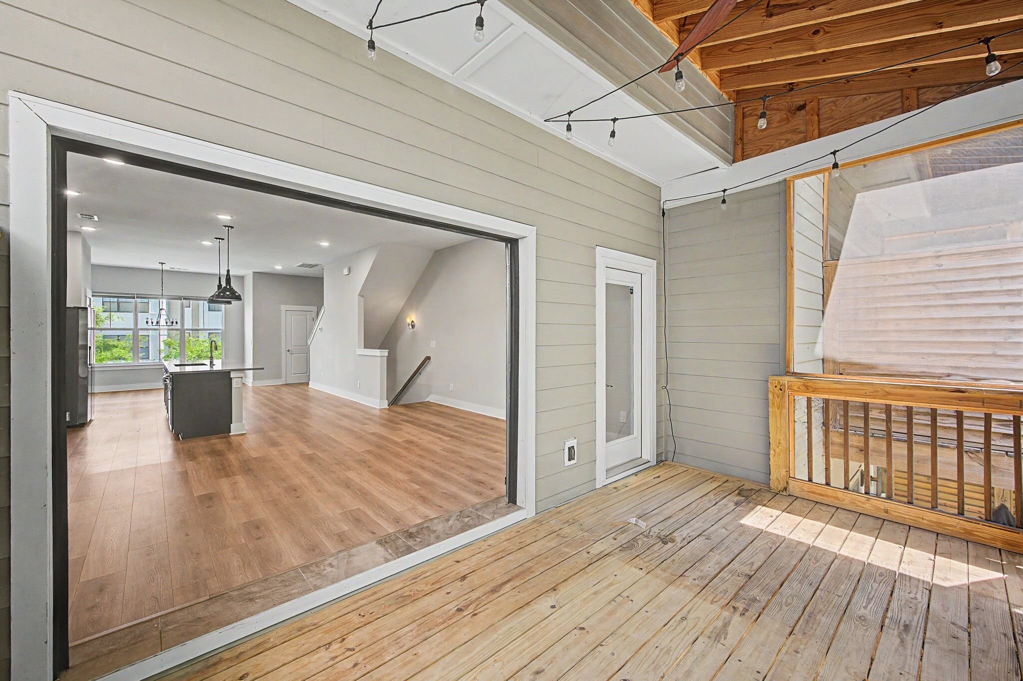 Building Photo - 221 Stonecrest Cir