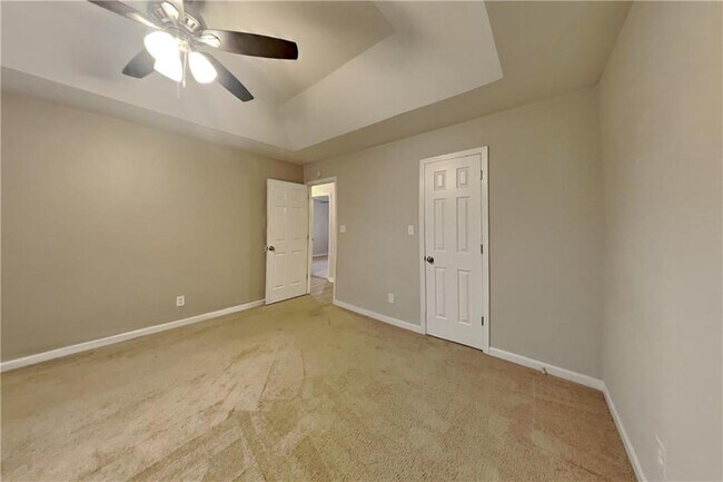 Building Photo - 2690 Old Ivy Ct NE