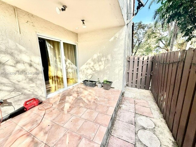 Building Photo - 6426 SW 134th Pl