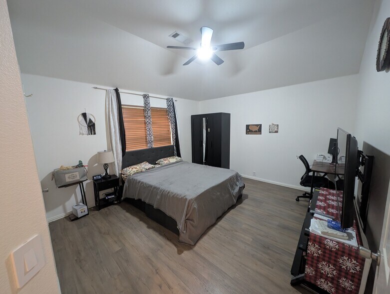 Building Photo - 1309 Chase Trl