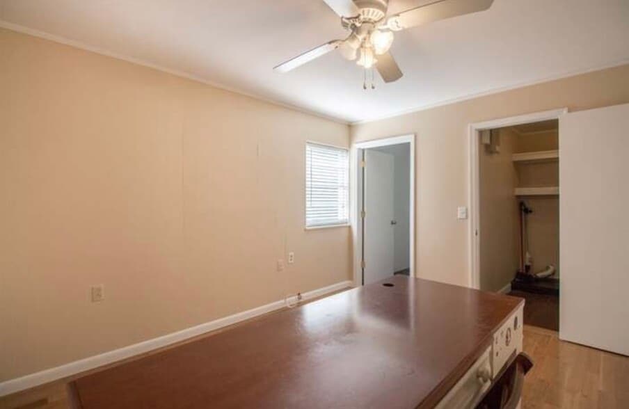 Building Photo - 1136 Carissa Dr