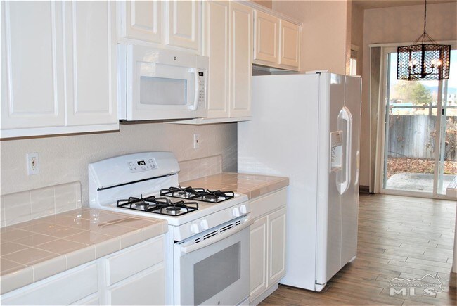 Building Photo - 2720 Arrow Smith Dr