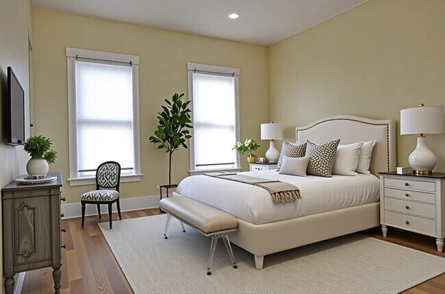 Building Photo - 68 Elm St