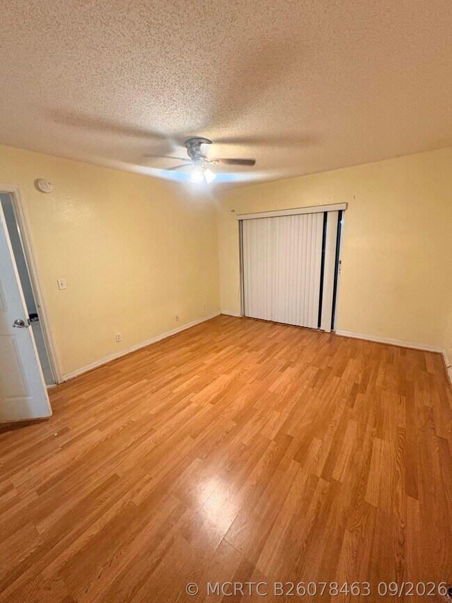 Building Photo - 4245 S 57th Ave