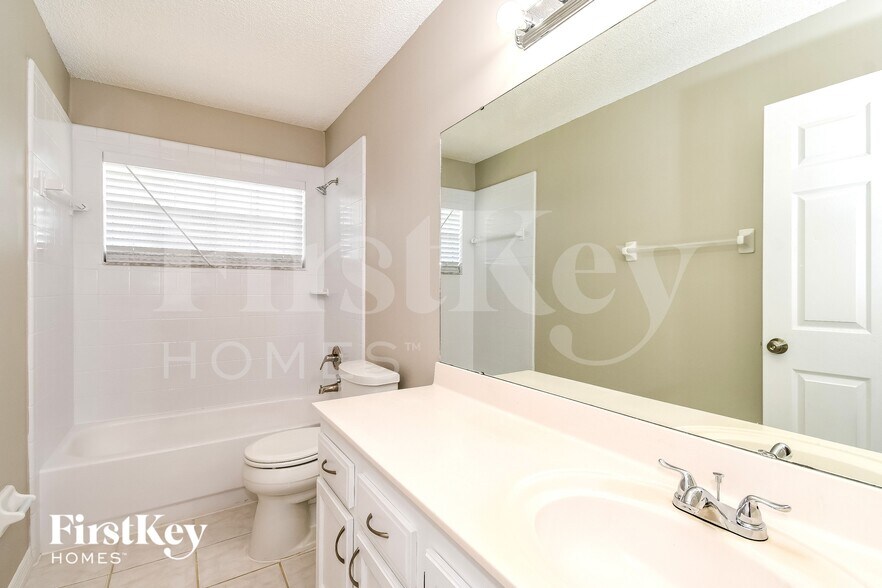 Building Photo - 4630 Pebble Brook Dr