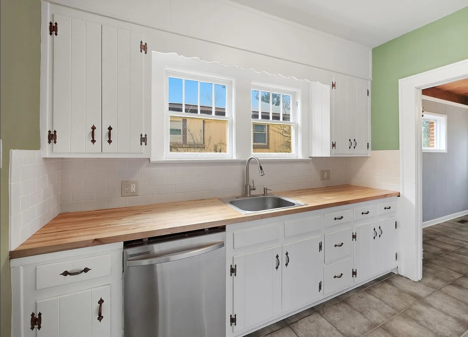 Building Photo - 1391 Jefferson Ave