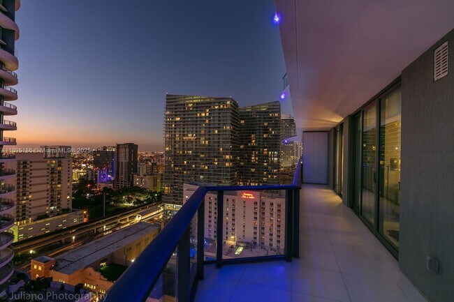 Building Photo - 1300 S Miami Ave