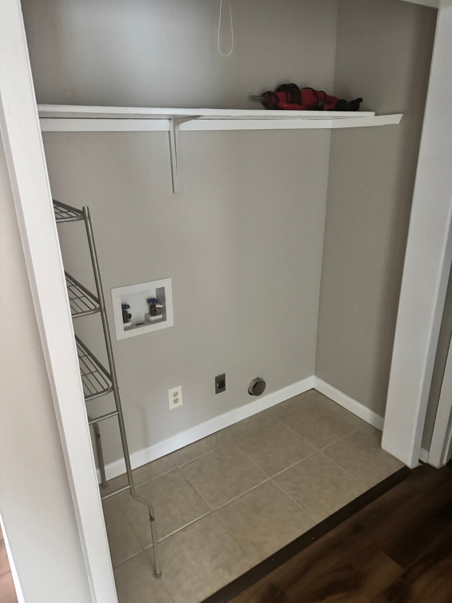 Building Photo - 115 Township Ln