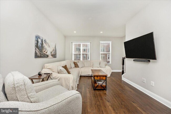 Building Photo - 5018 Judicial Wy