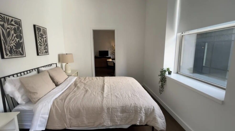 Building Photo - 111 John St