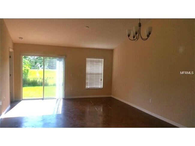 Building Photo - MOVE IN SPECIAL- 2/2 Duplex  in St. Cloud Close to Lakefront
