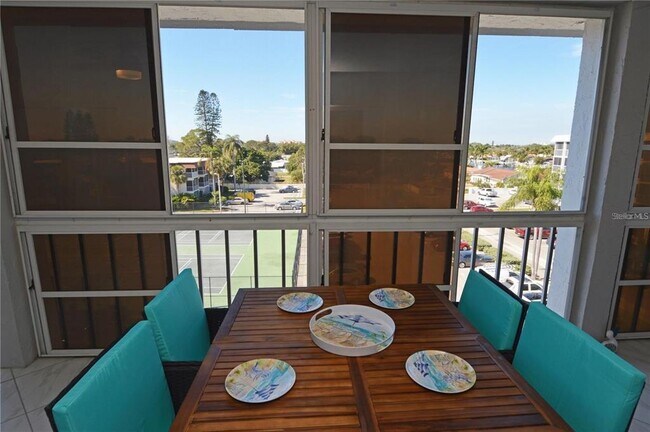 Building Photo - 4908 38th Way S