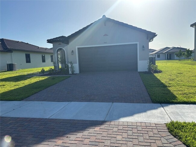 Building Photo - 5061 Panella Ave