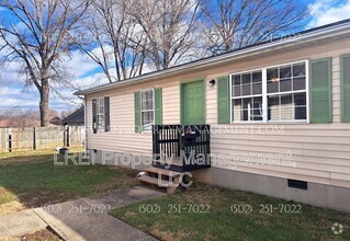 Building Photo - 108-118 Fairview Avenue - 114