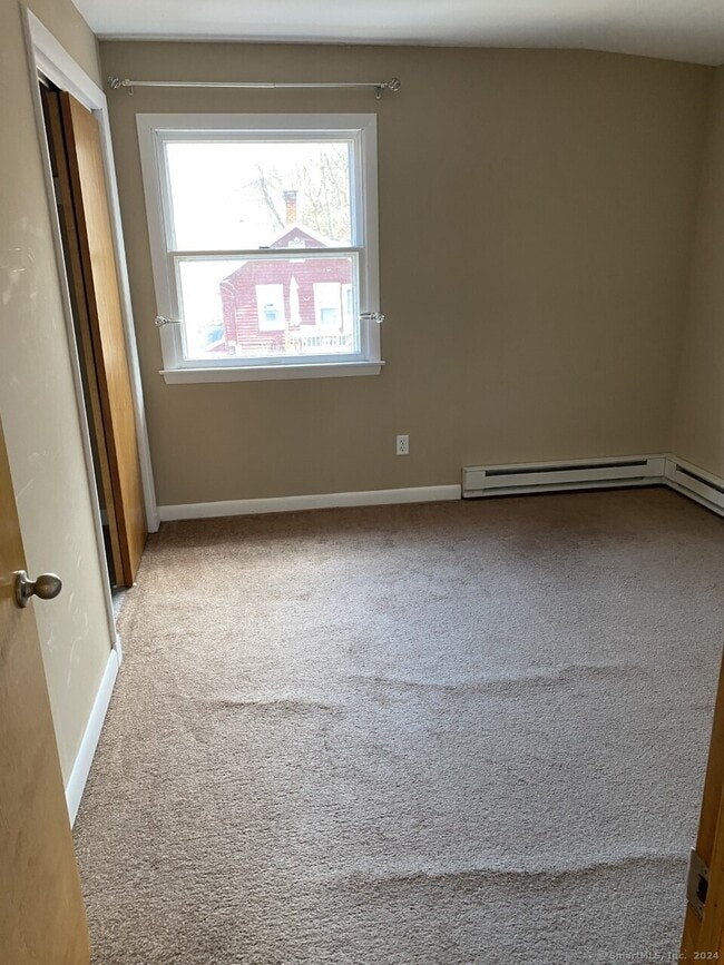 Building Photo - 21 S Division St