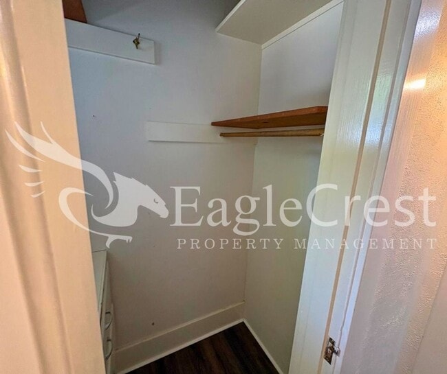 Building Photo - Beautifully Renovated Historic 3 Bedroom Home
