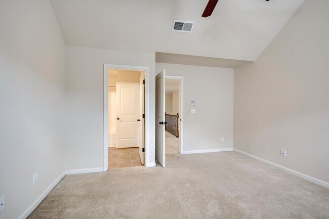 Building Photo - 542 Oconee Cir