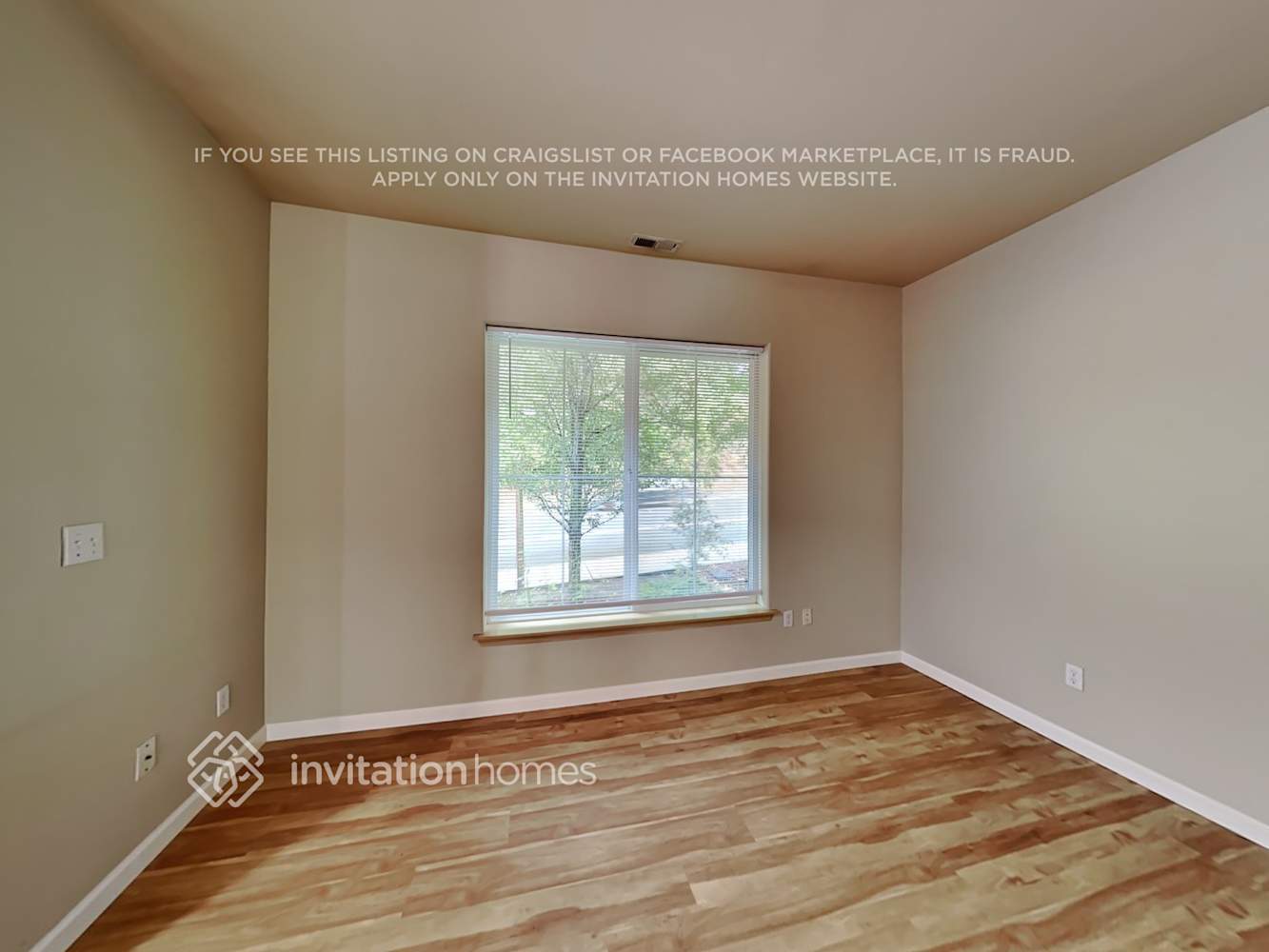 Building Photo - 23831 20th Ave S